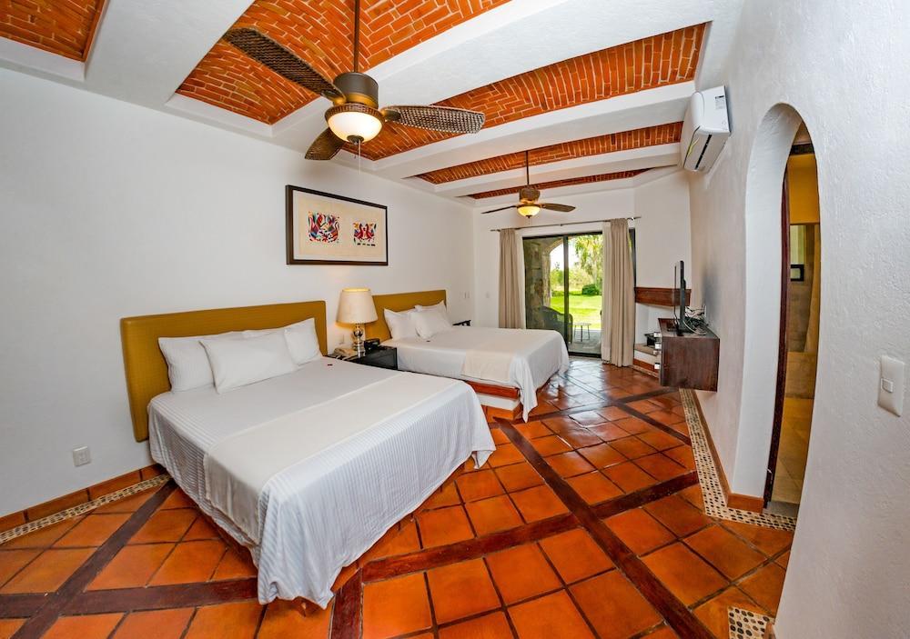 Hotel Villa Mexicana Golf&Equestrian Resort El Pueblito  Exterior foto