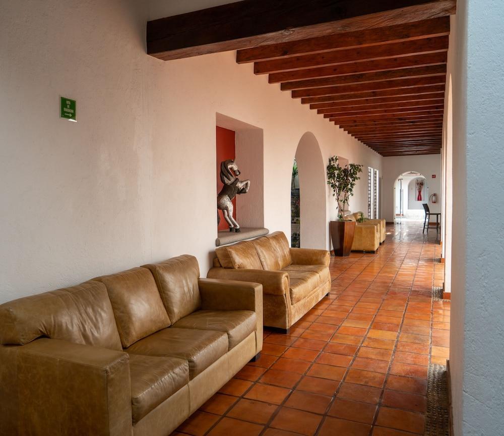 Hotel Villa Mexicana Golf&Equestrian Resort El Pueblito  Exterior foto