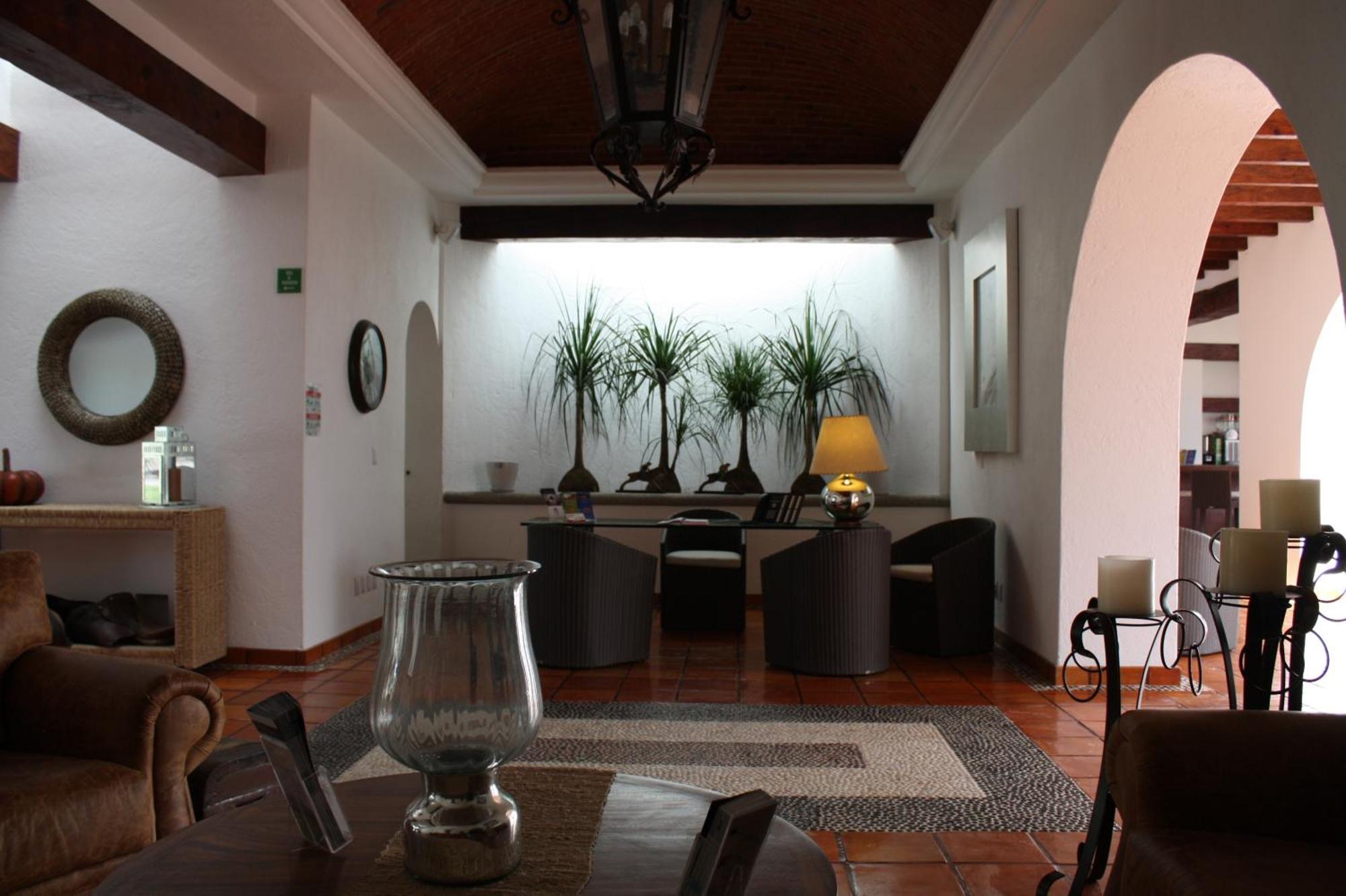 Hotel Villa Mexicana Golf&Equestrian Resort El Pueblito  Exterior foto